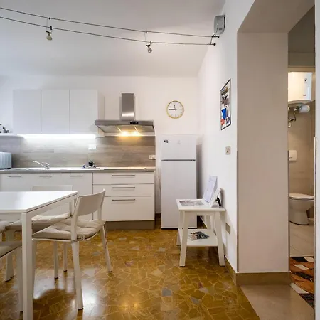 Apartment White House In Vicenza